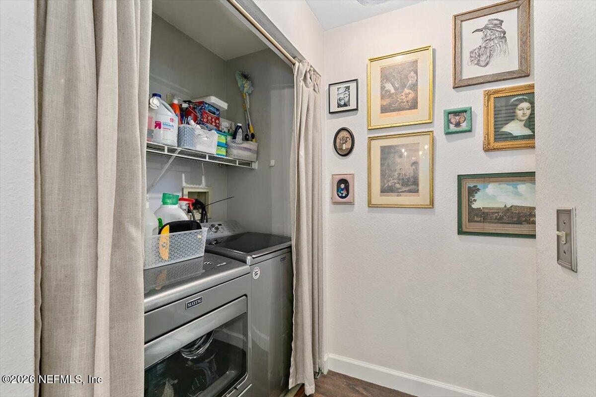 27 ARBOR CLUB Drive 318