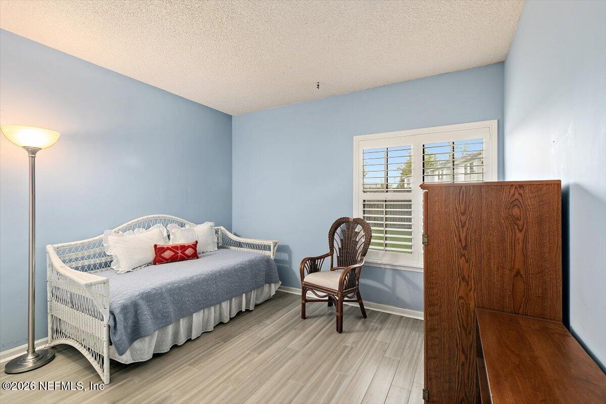 2105 WOOD HILL Drive 2105