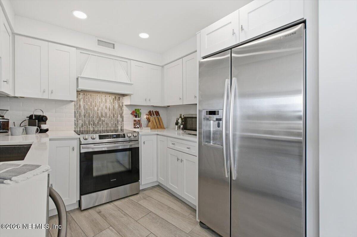 1601 OCEAN Drive S 106