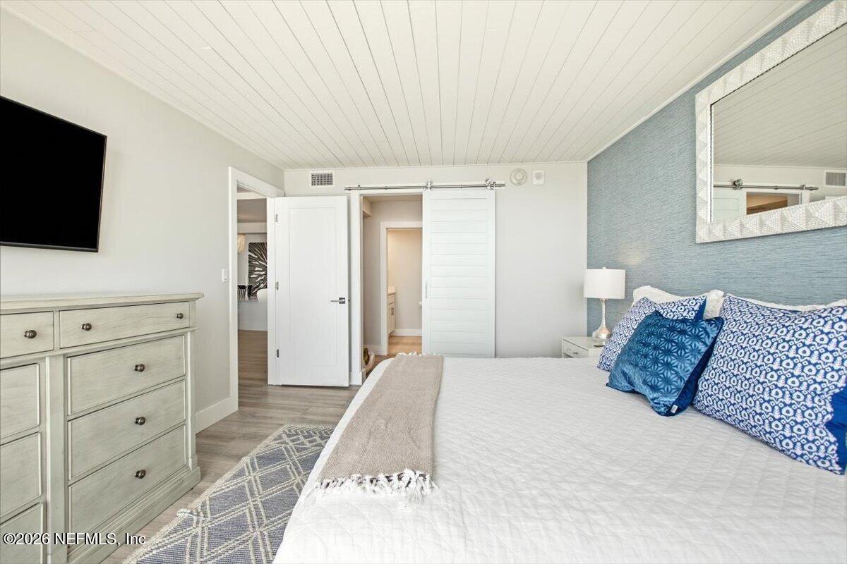 1601 OCEAN Drive S 106