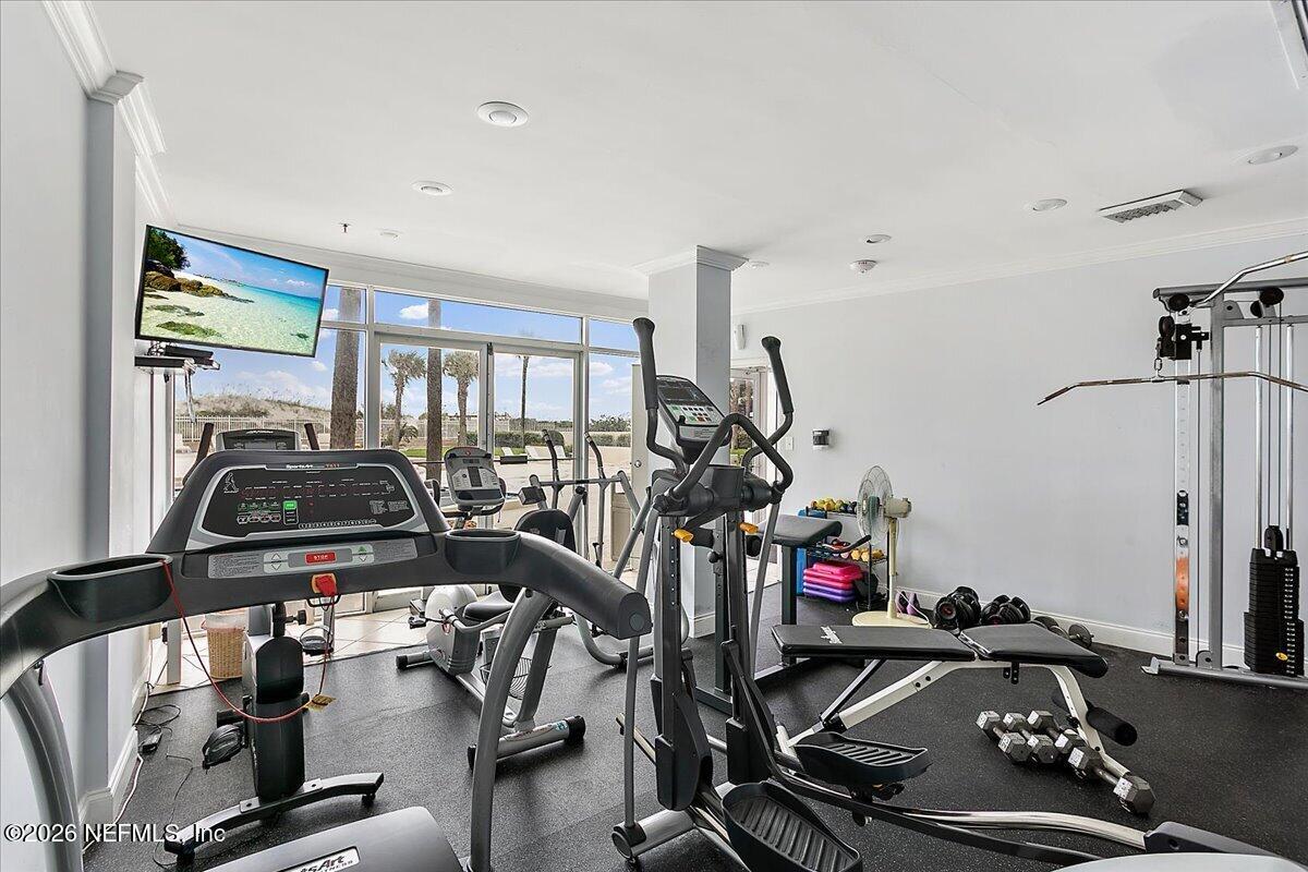 1601 OCEAN Drive S 106