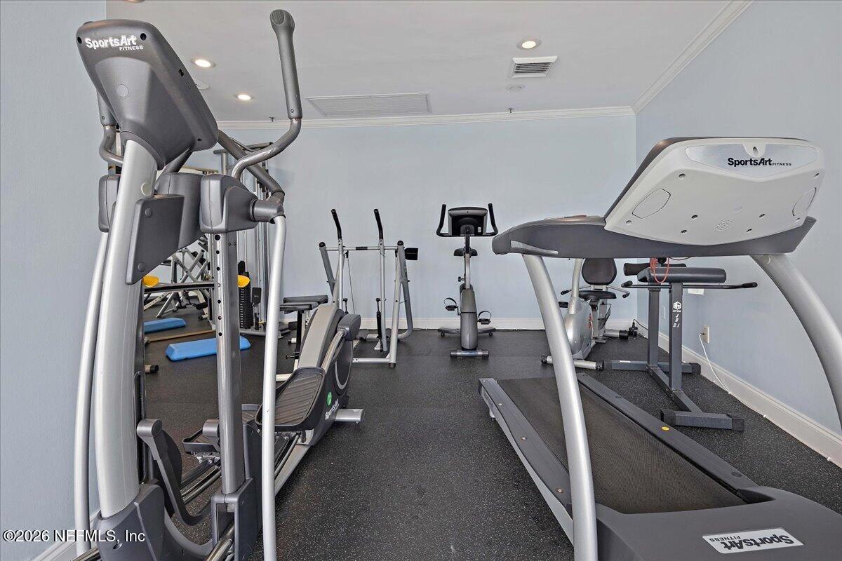 1601 OCEAN Drive S 106