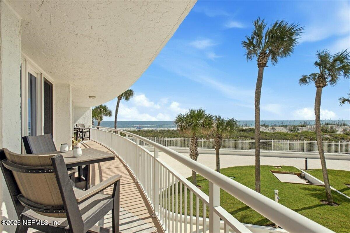 1601 OCEAN Drive S 106