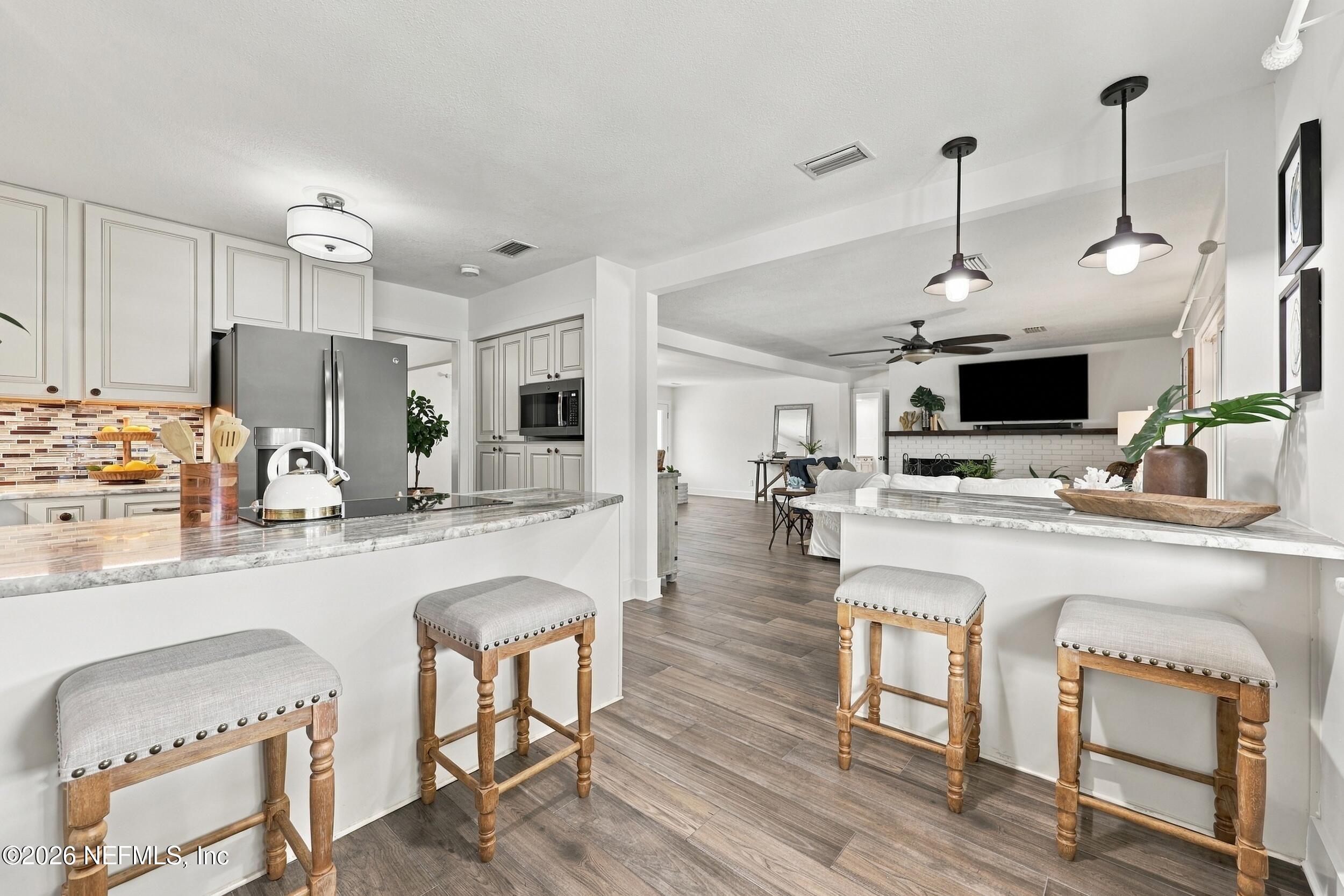 3467 EUNICE Road