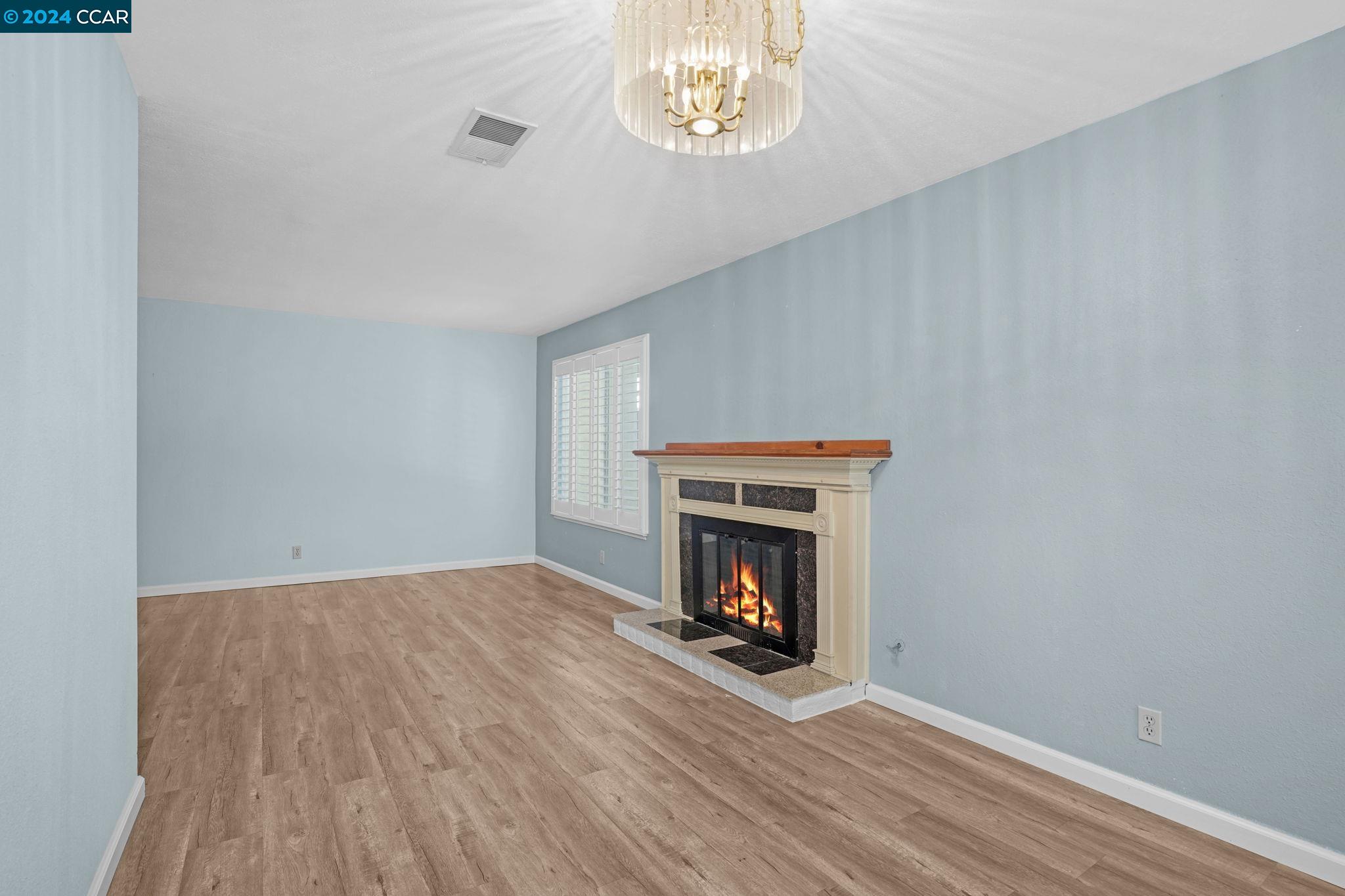 124 Fountainhead Ct.