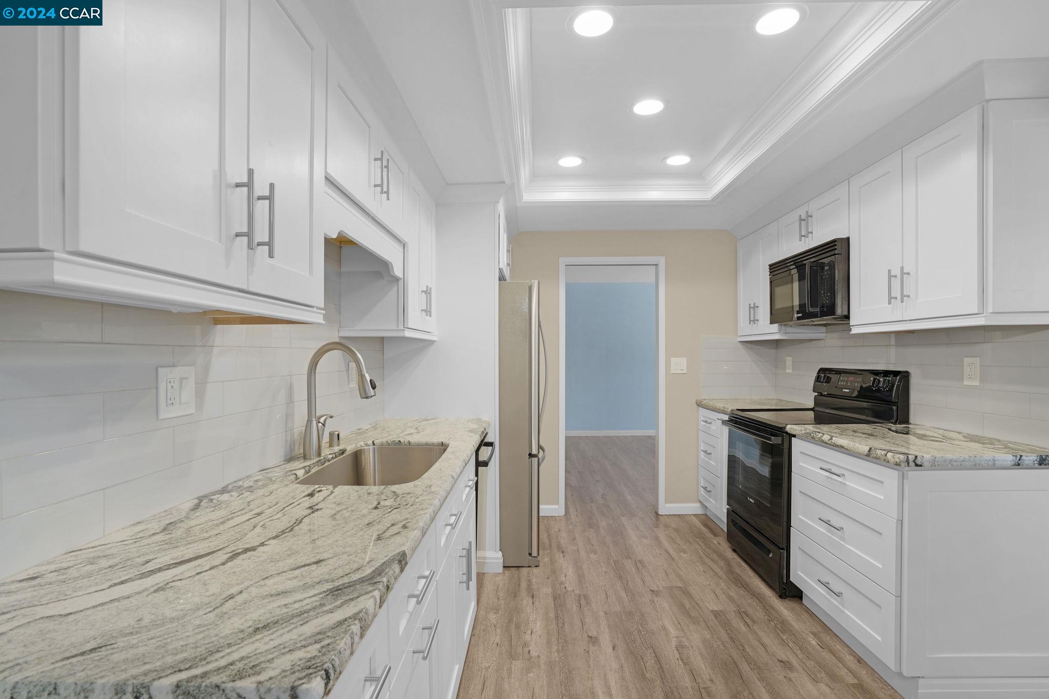 124 Fountainhead Ct.