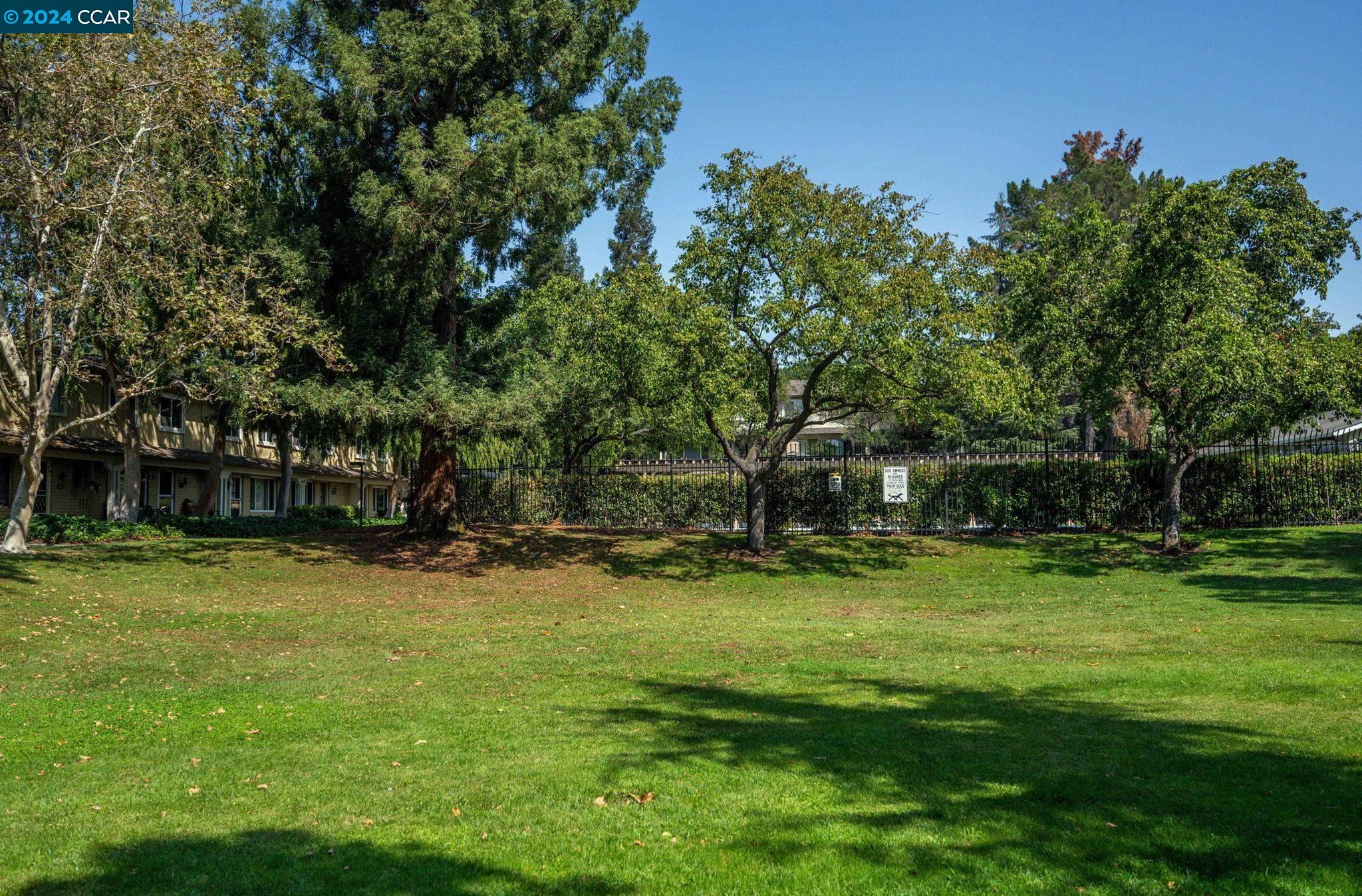 124 Fountainhead Ct.