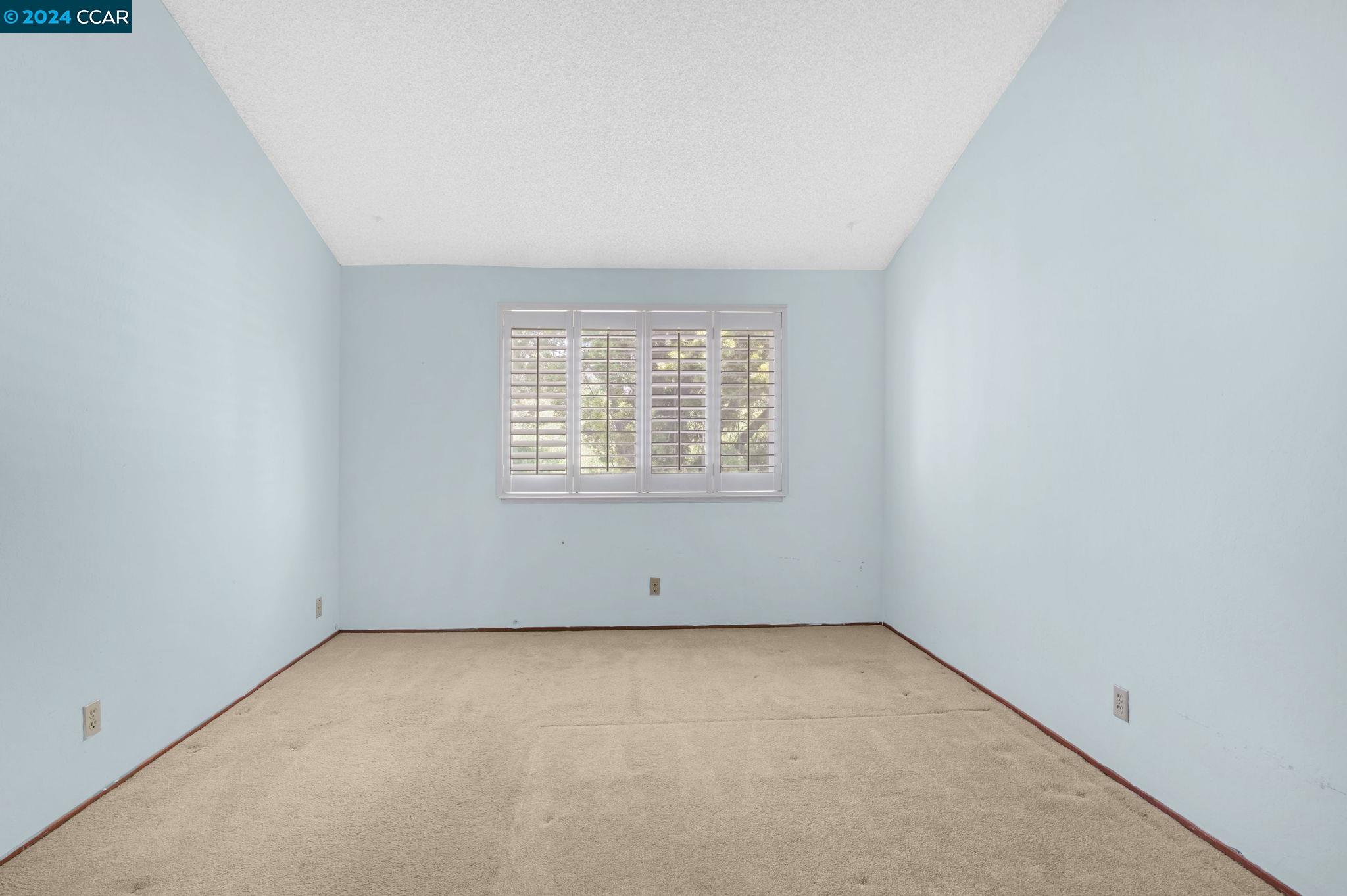 124 Fountainhead Ct.