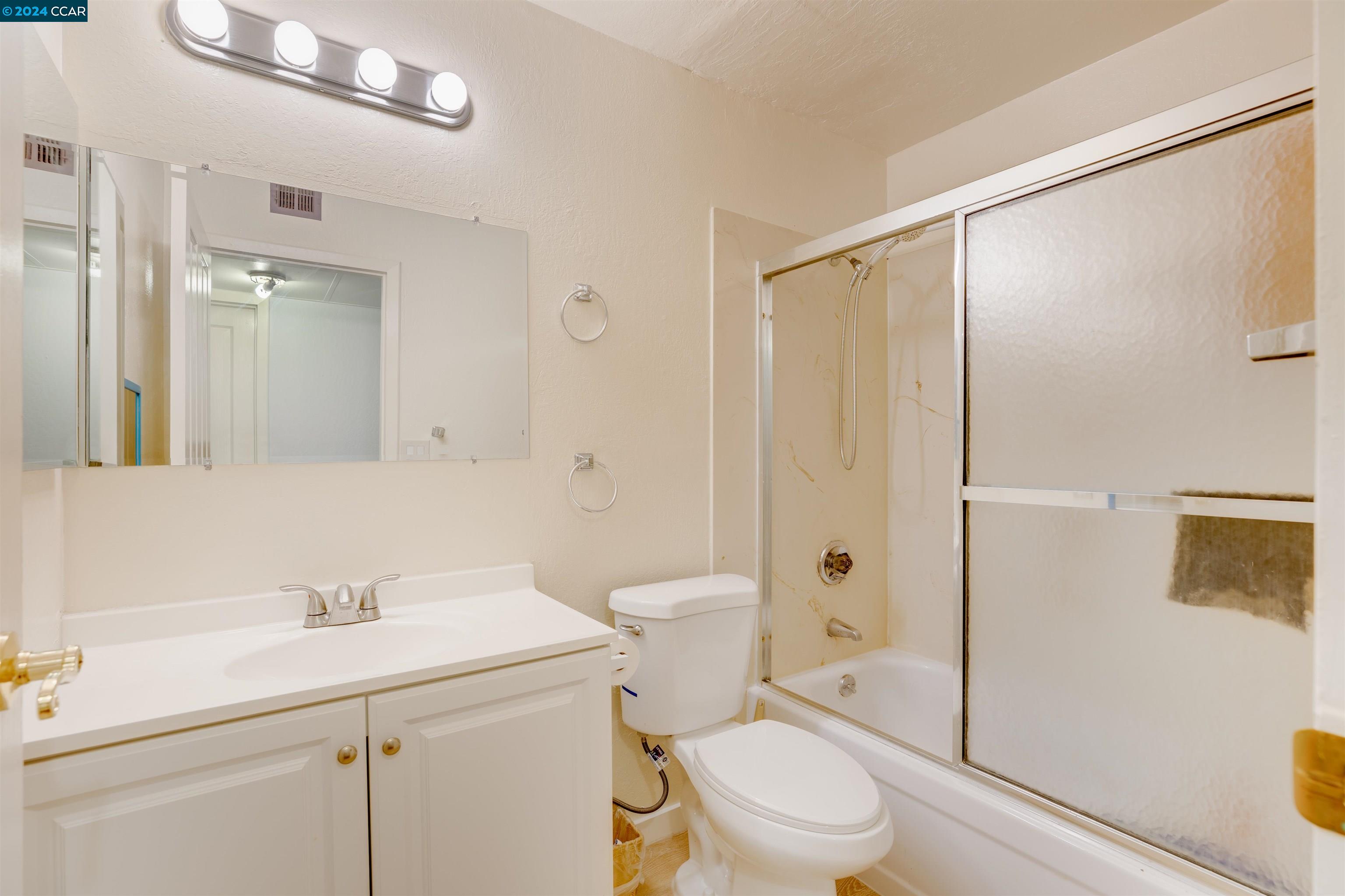 9085 Alcosta Blvd # 398