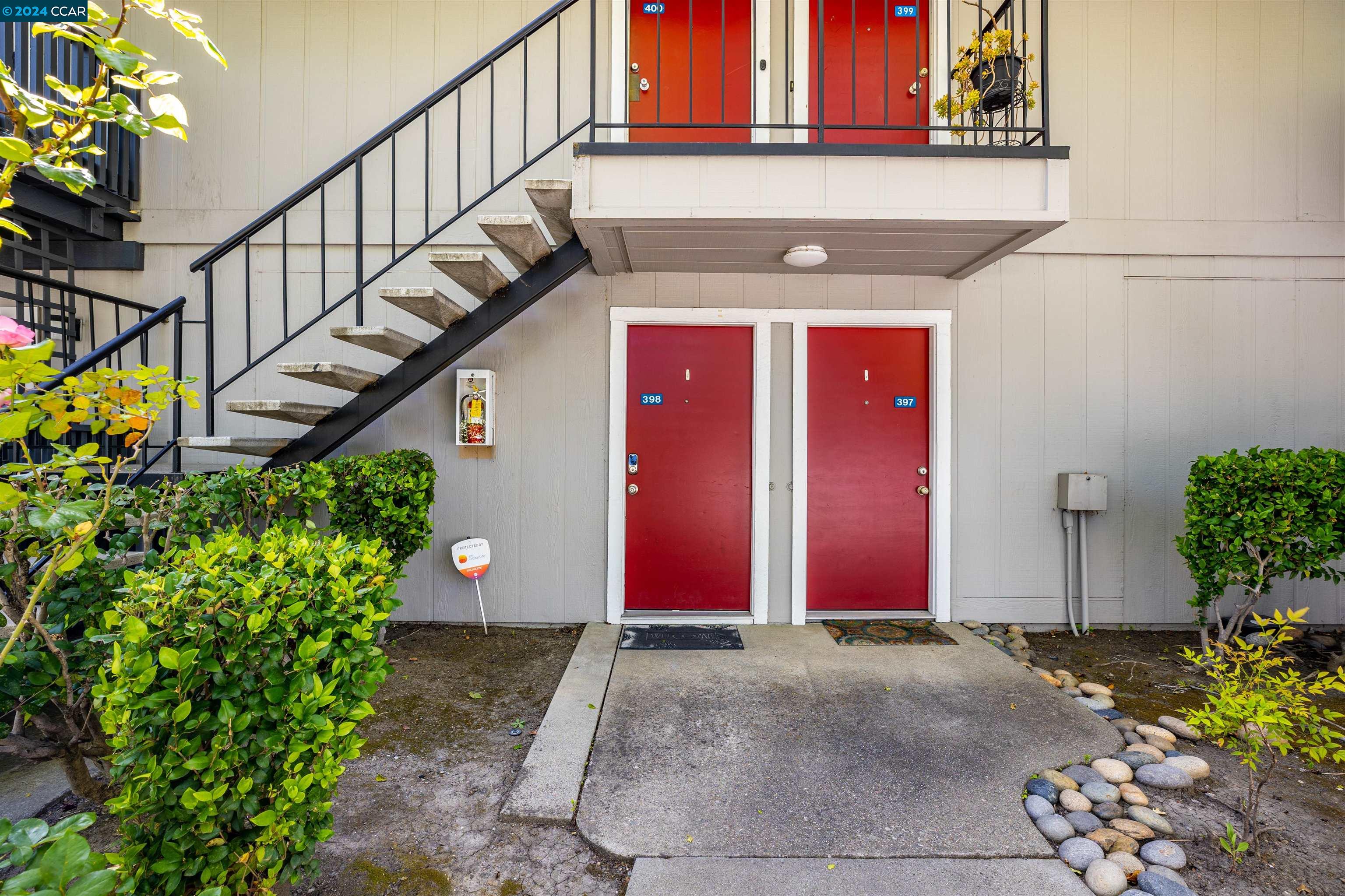 9085 Alcosta Blvd # 398