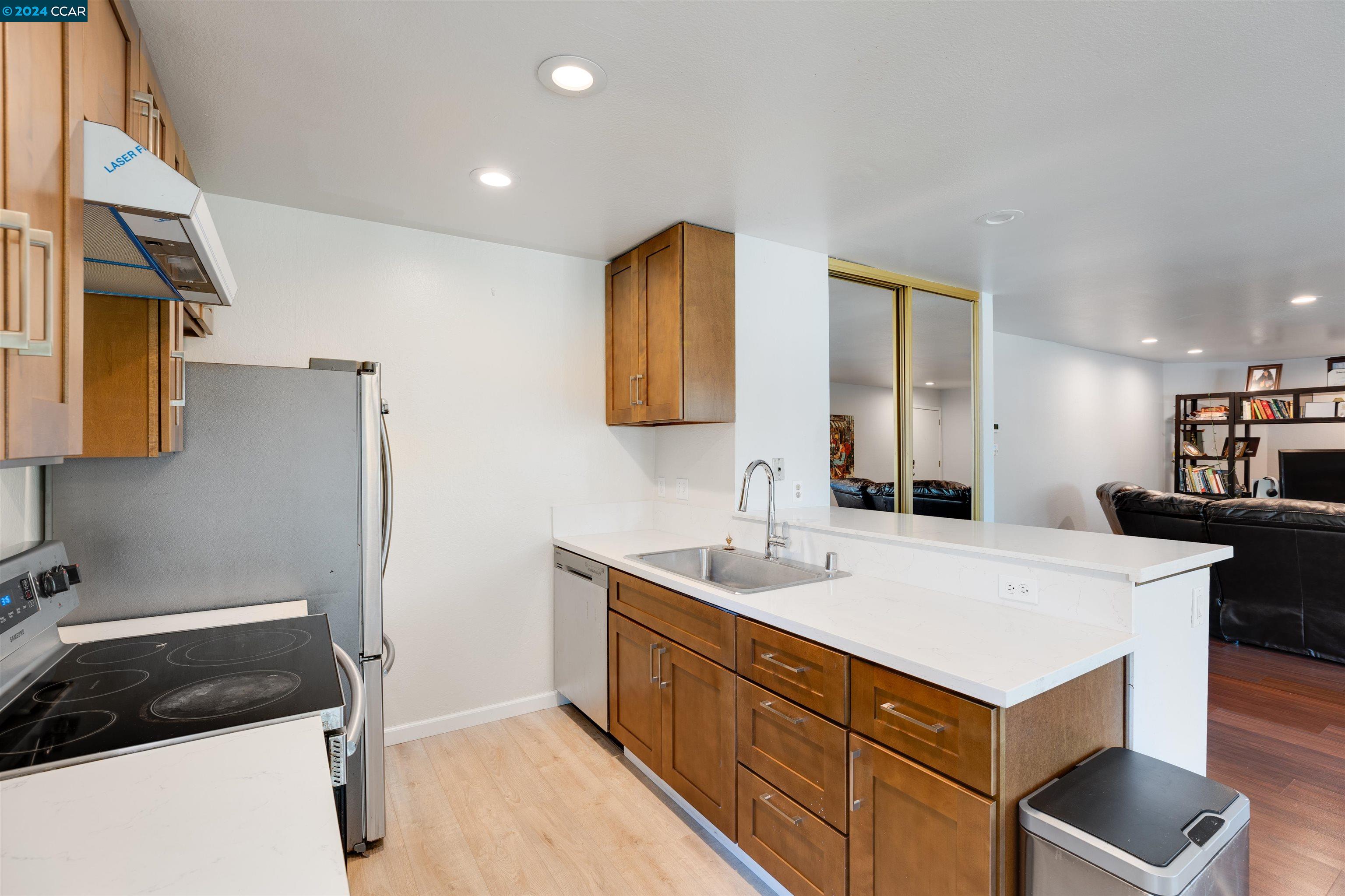 9085 Alcosta Blvd # 398