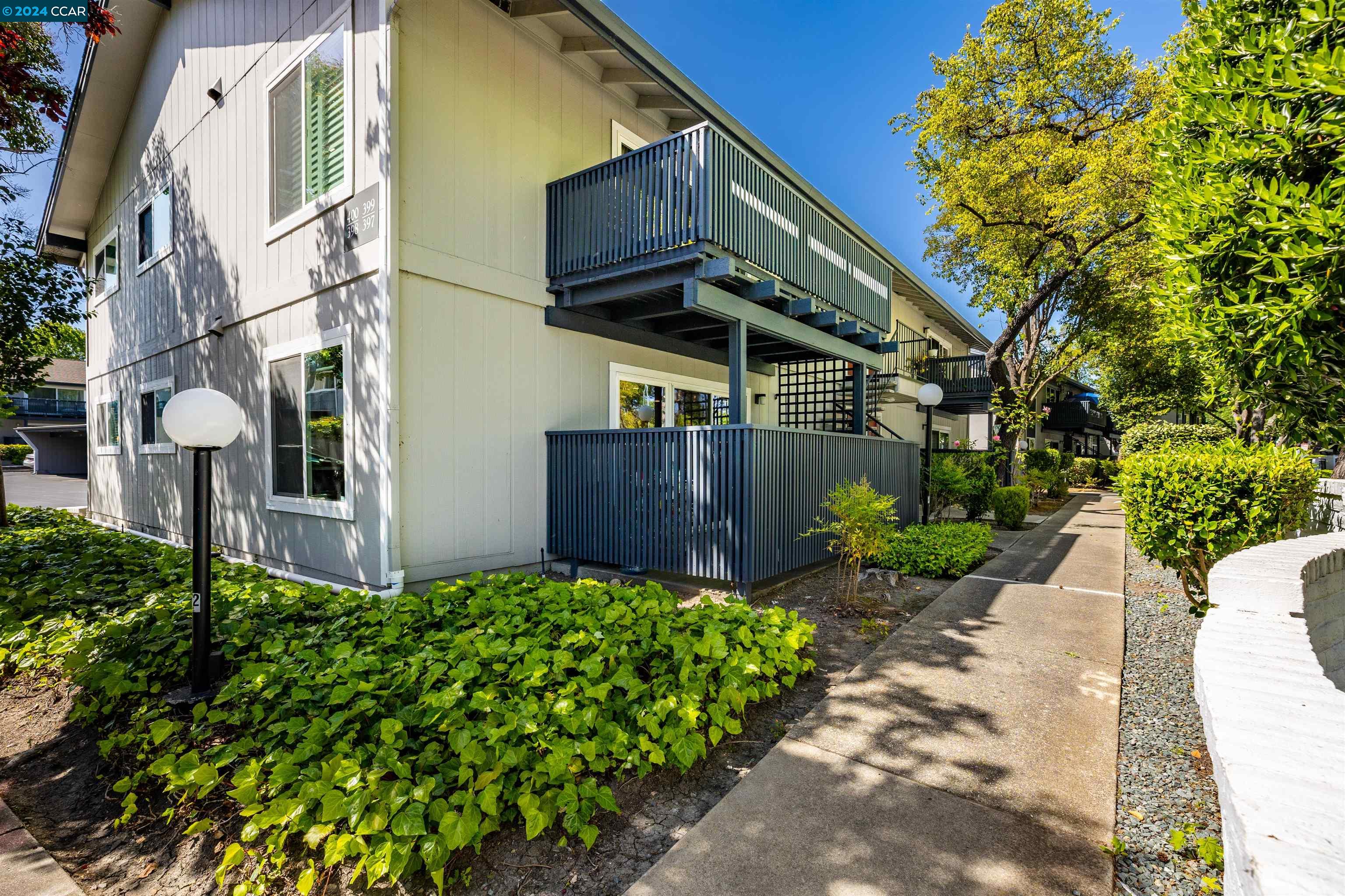 9085 Alcosta Blvd # 398