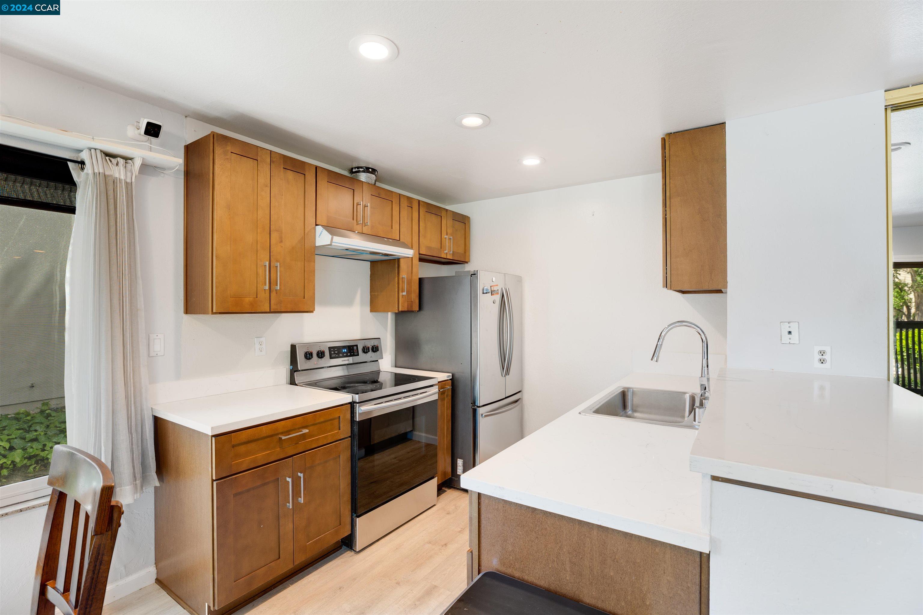 9085 Alcosta Blvd # 398