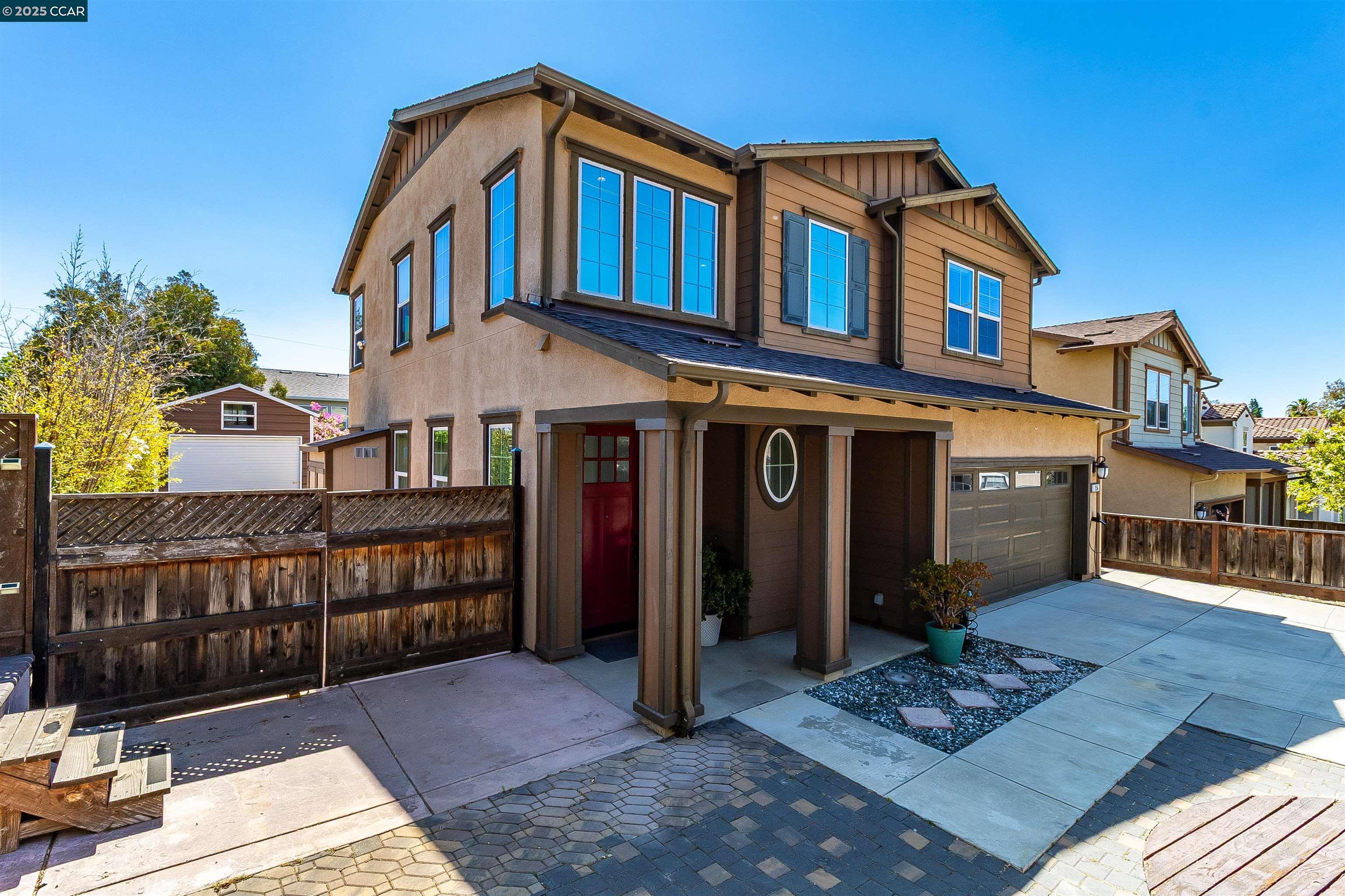 1156 Palm Ave