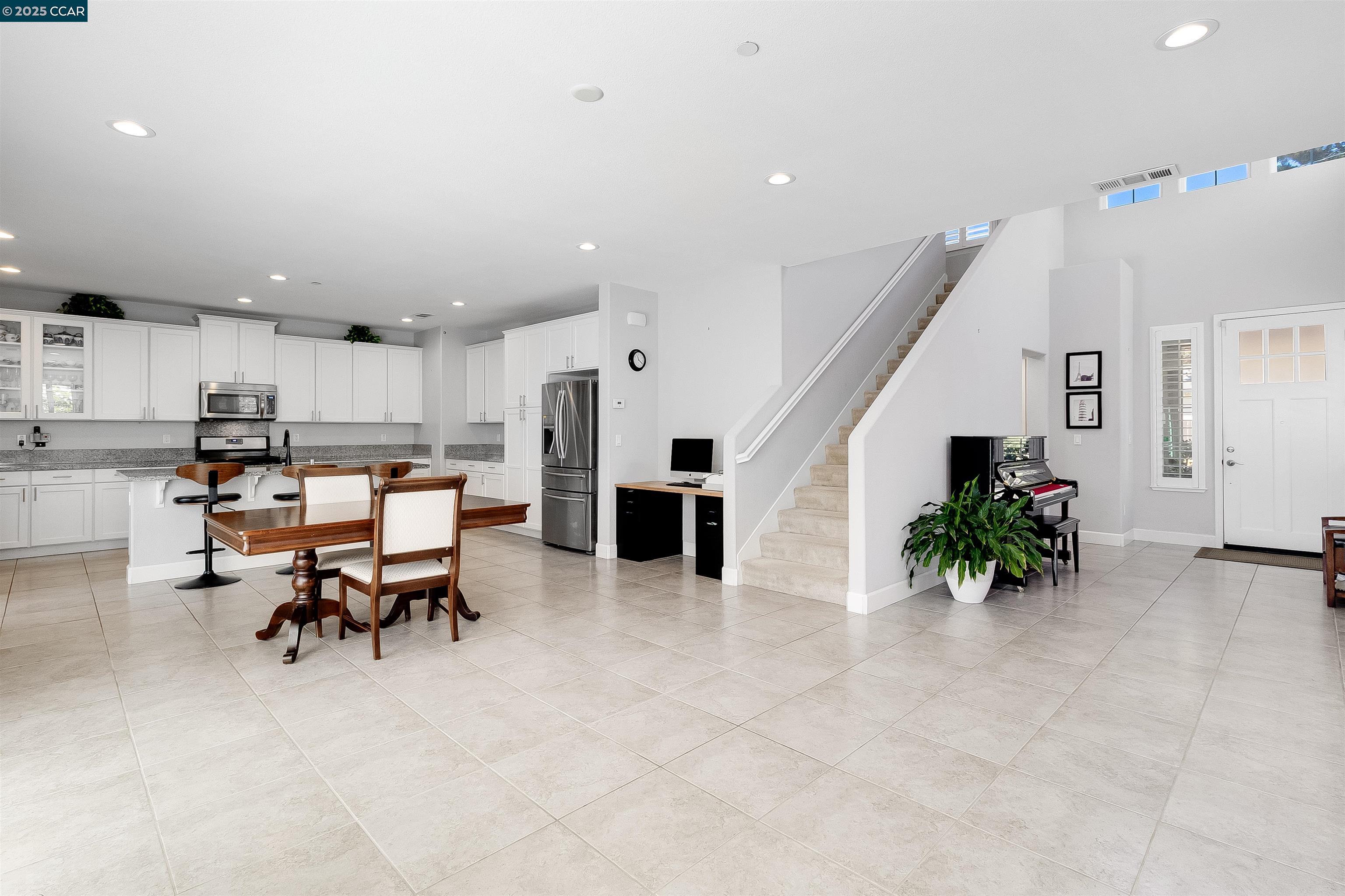 1156 Palm Ave