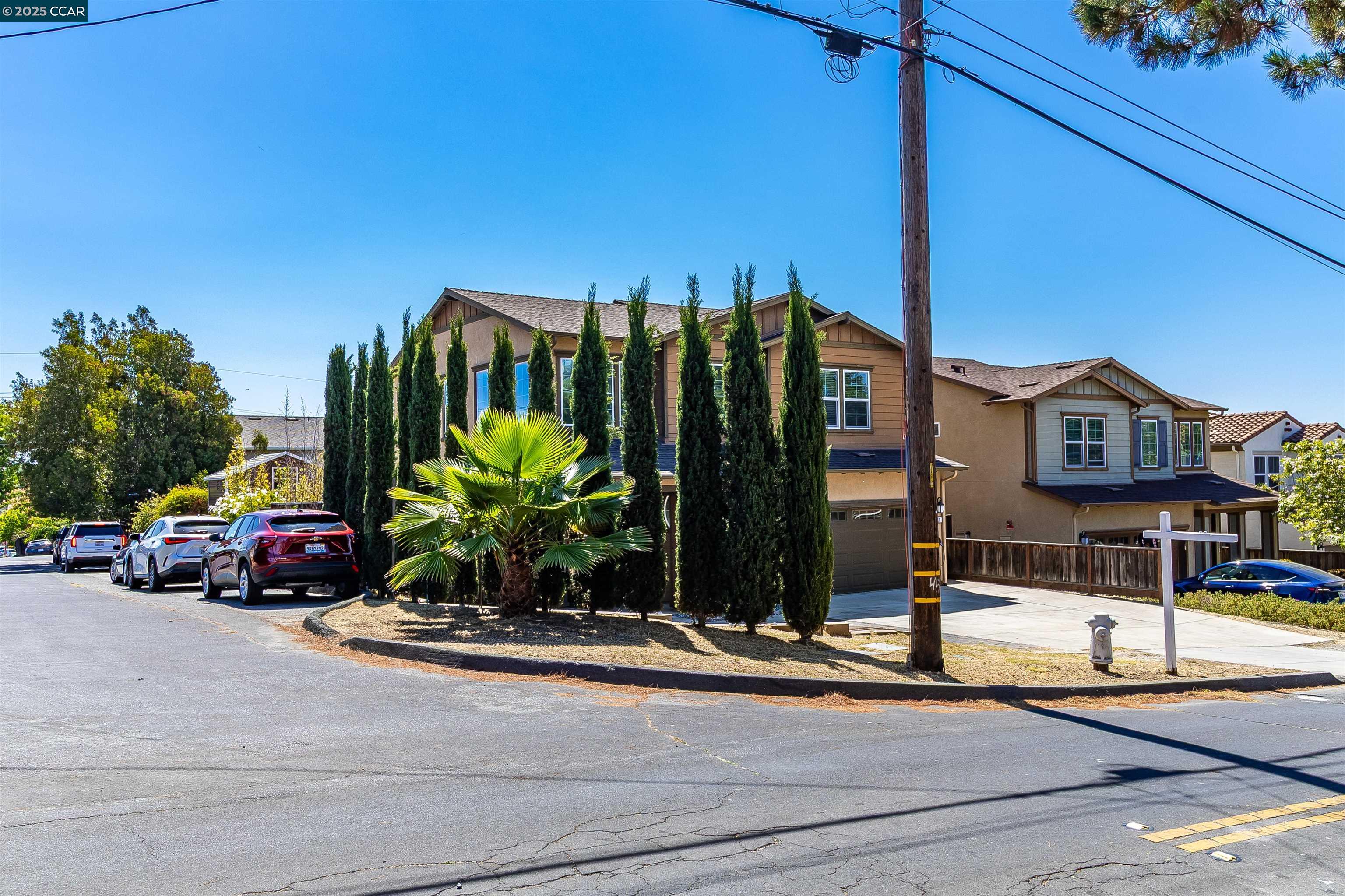 1156 Palm Ave