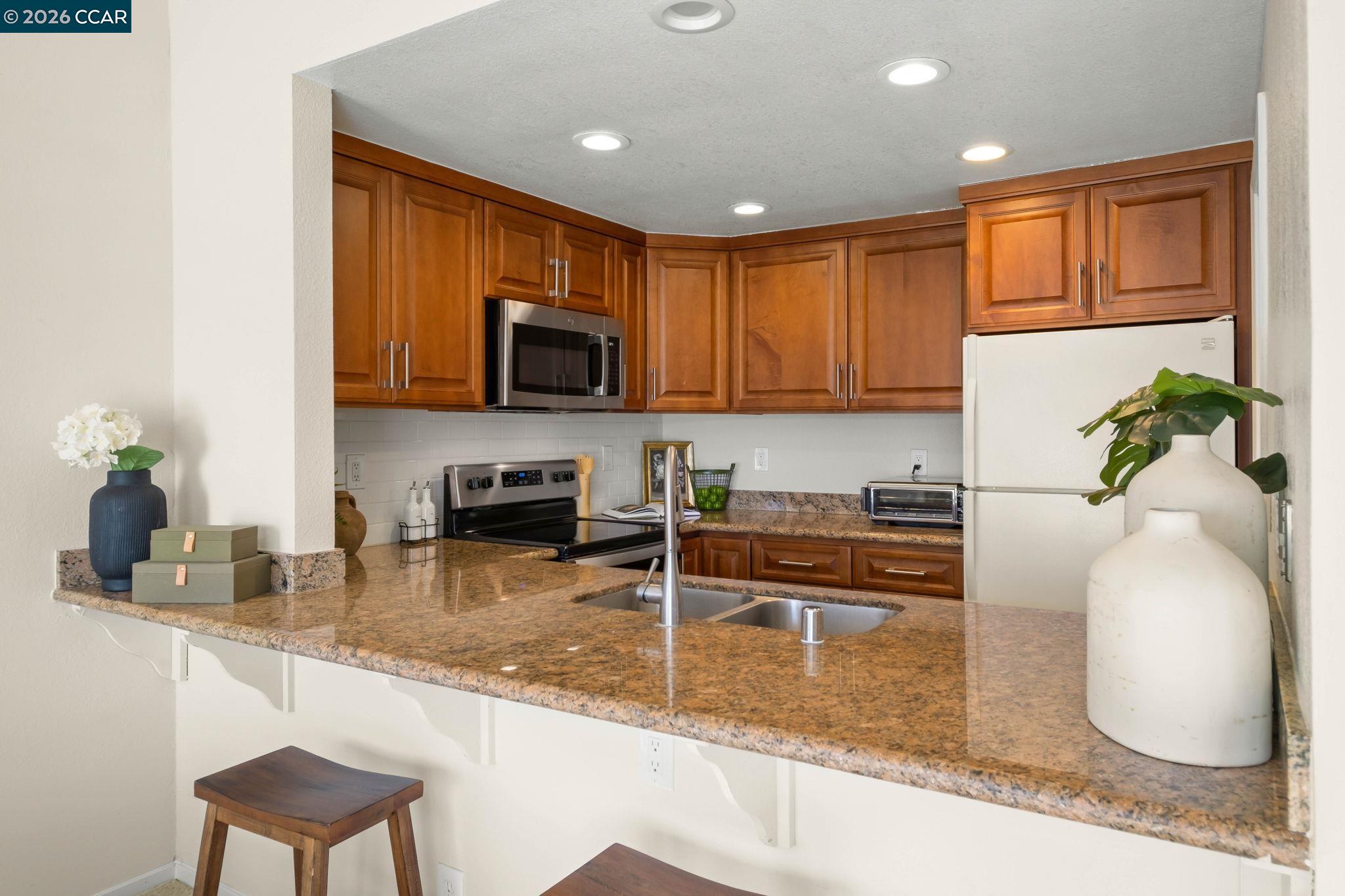 1331 Waterfall Way