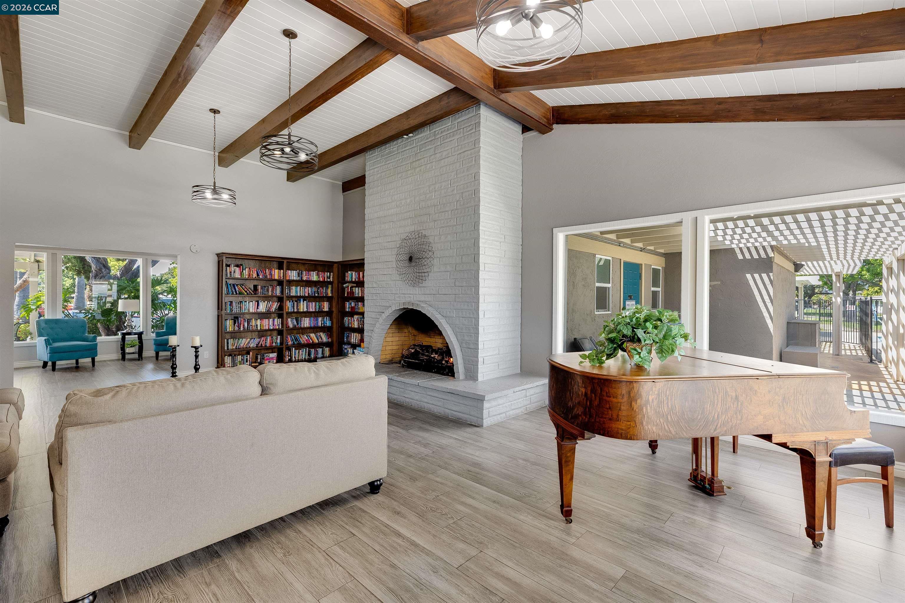 2368 Dalis Drive
