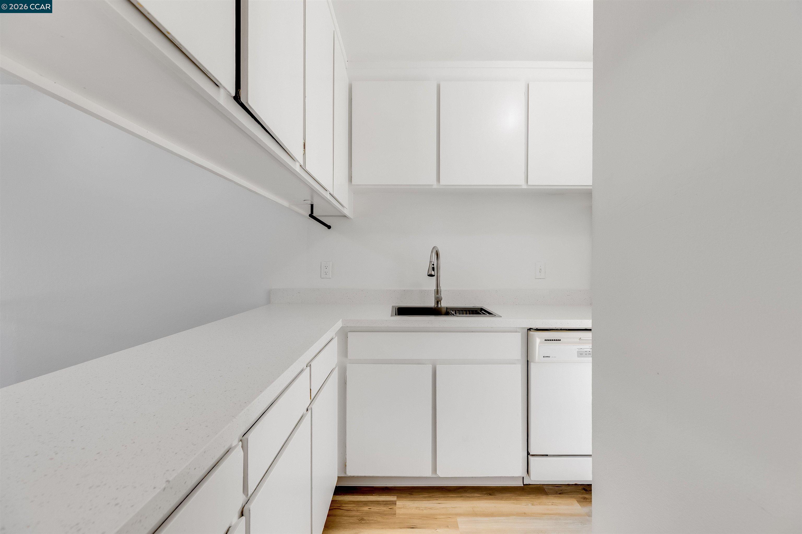 1731 Ellis St # 16