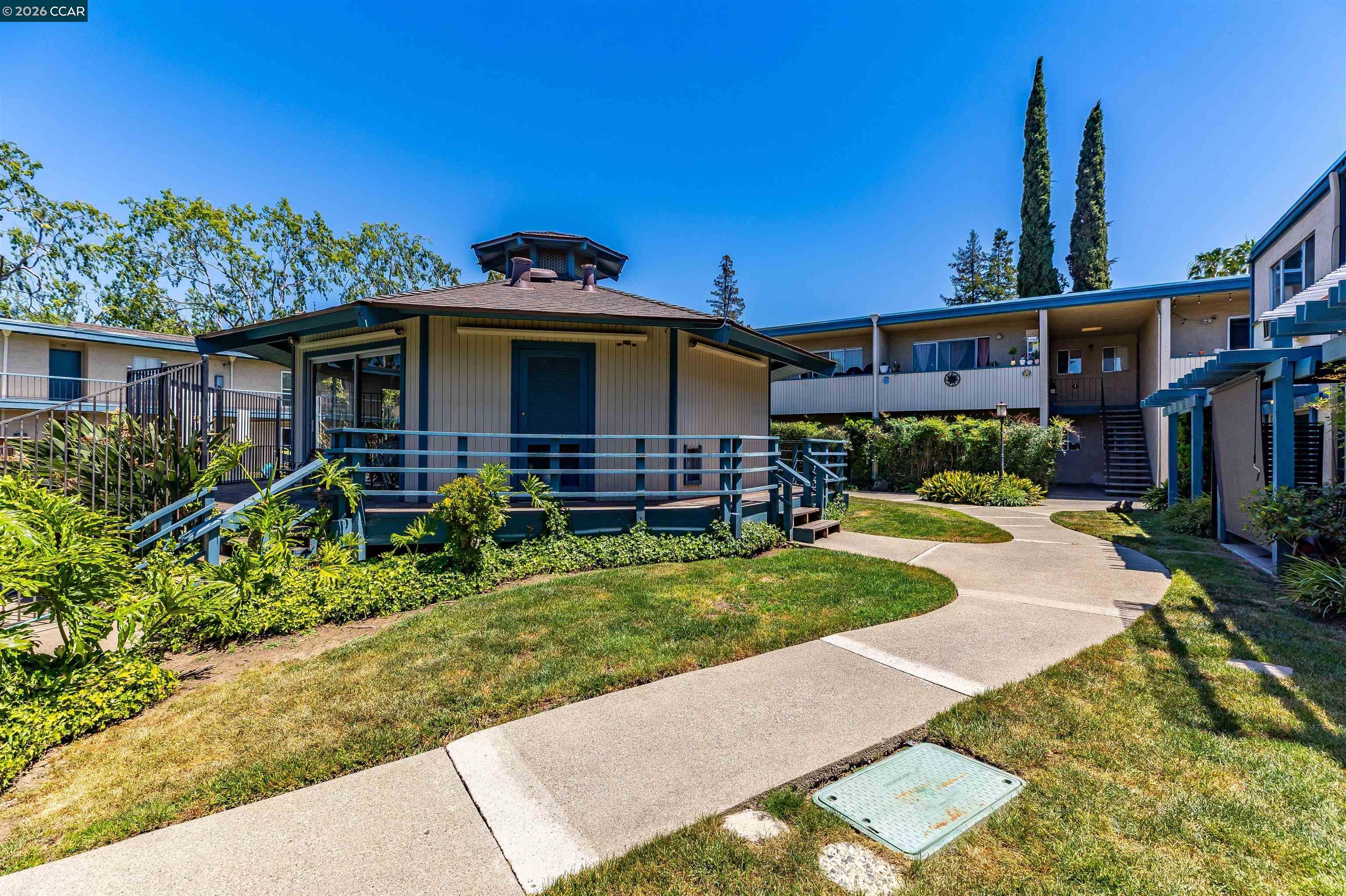 1731 Ellis St # 16