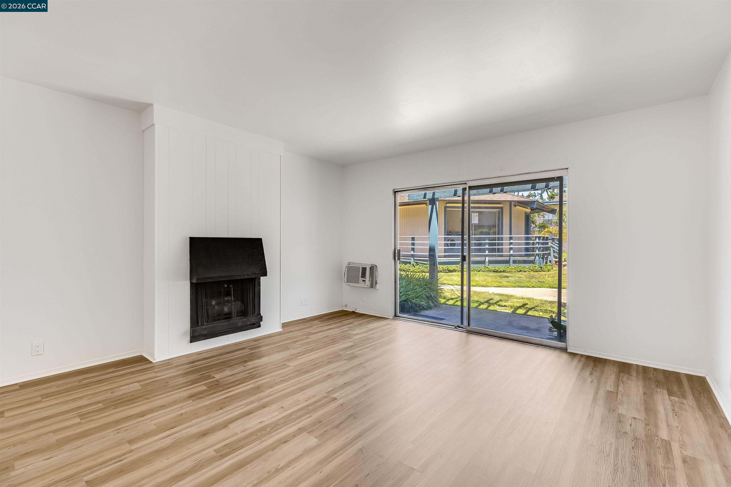 1731 Ellis St # 16