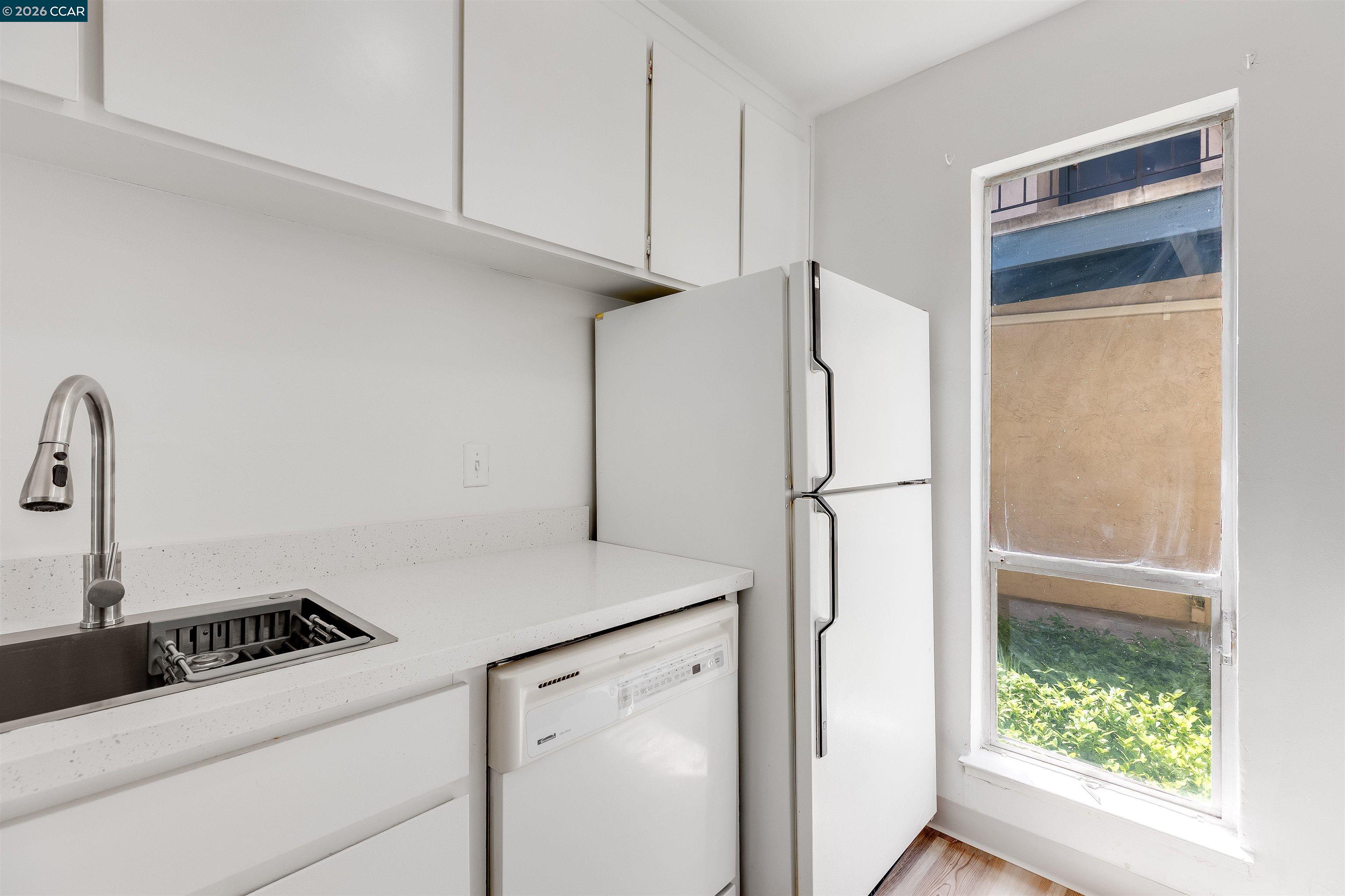 1731 Ellis St # 16