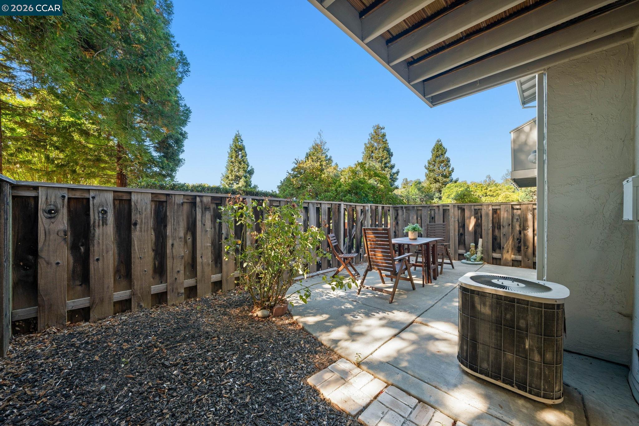 163 Holiday Hills Dr