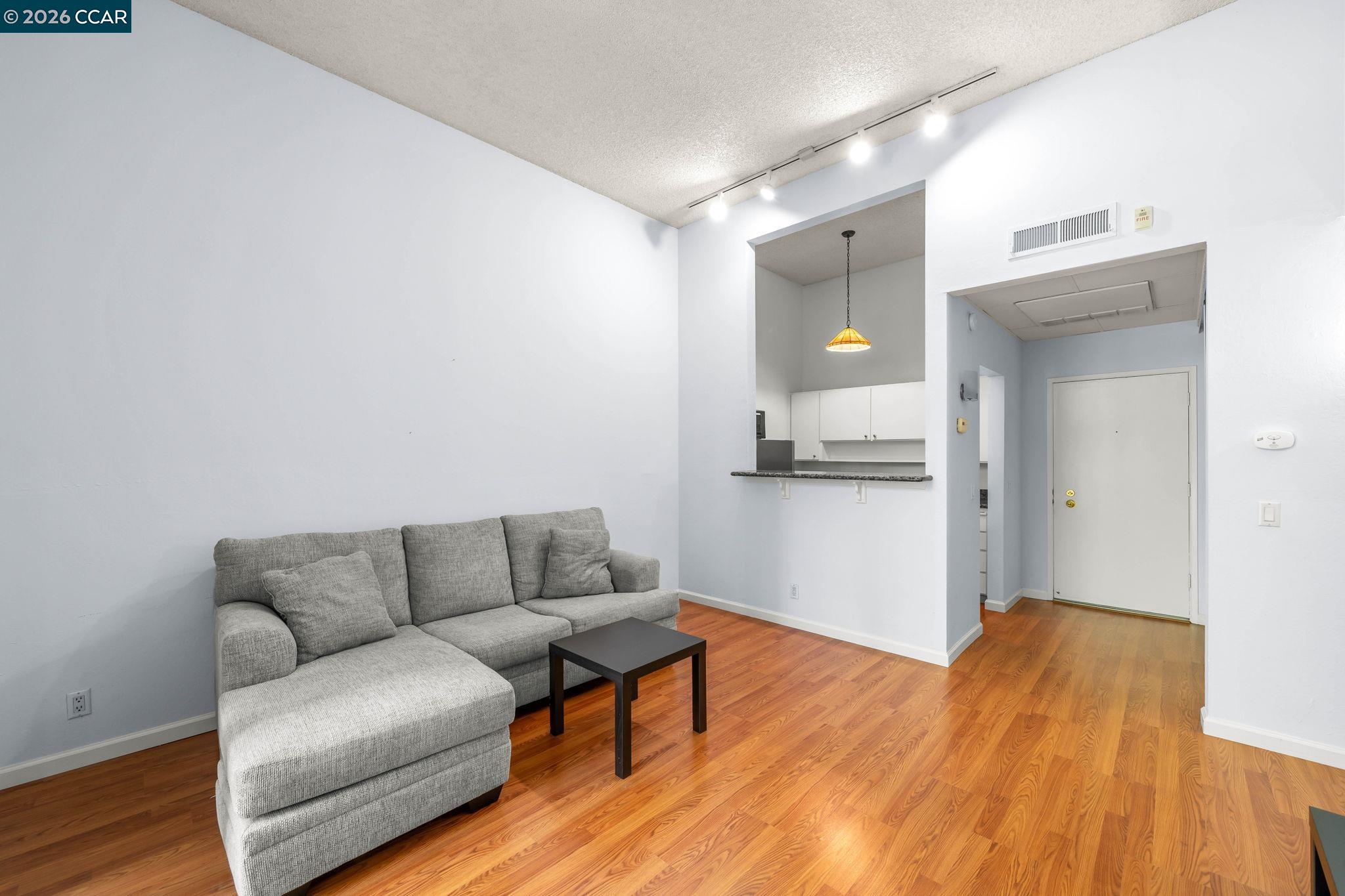 460 N Civic Dr # 301