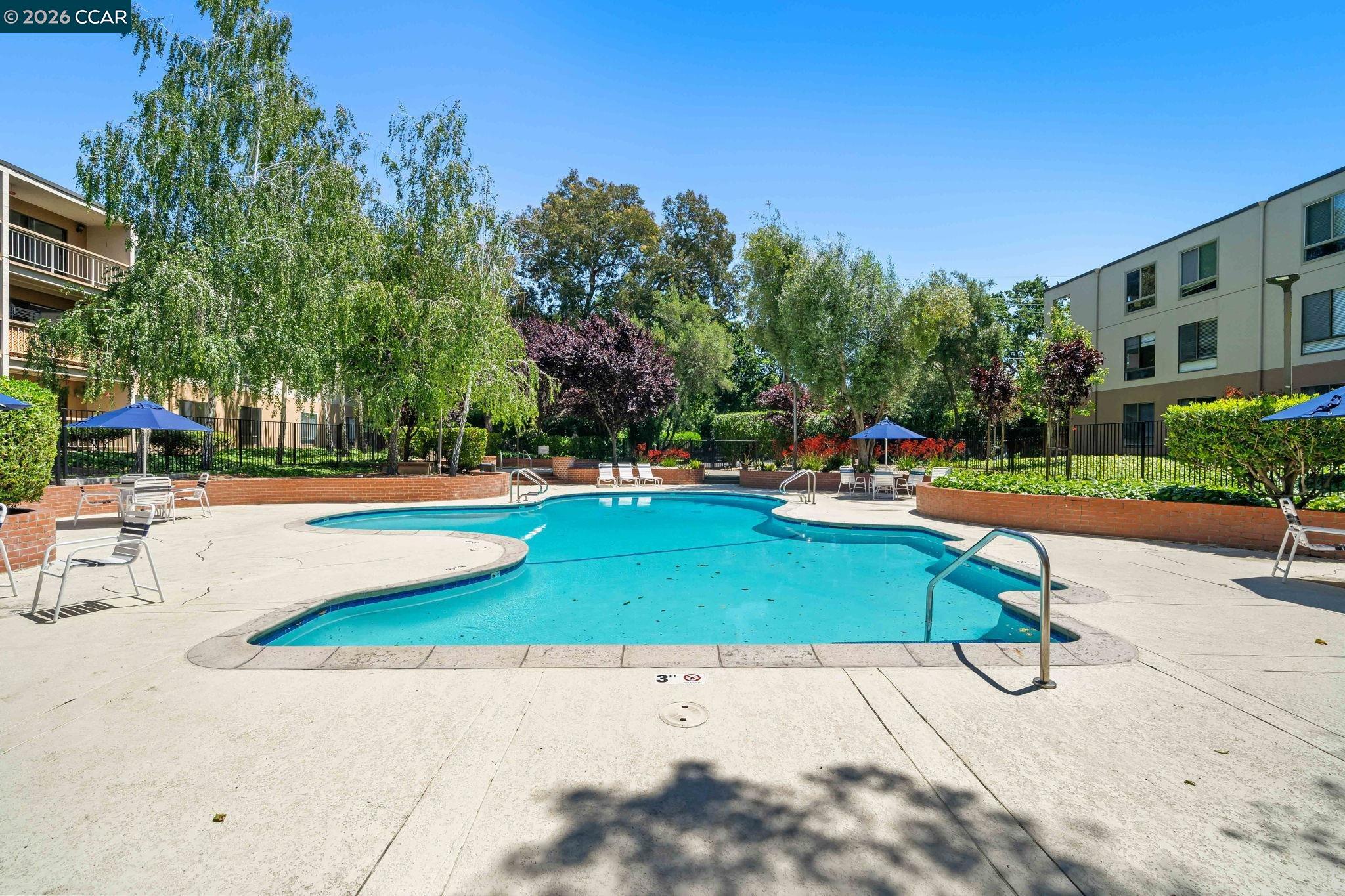 460 N Civic Dr # 301