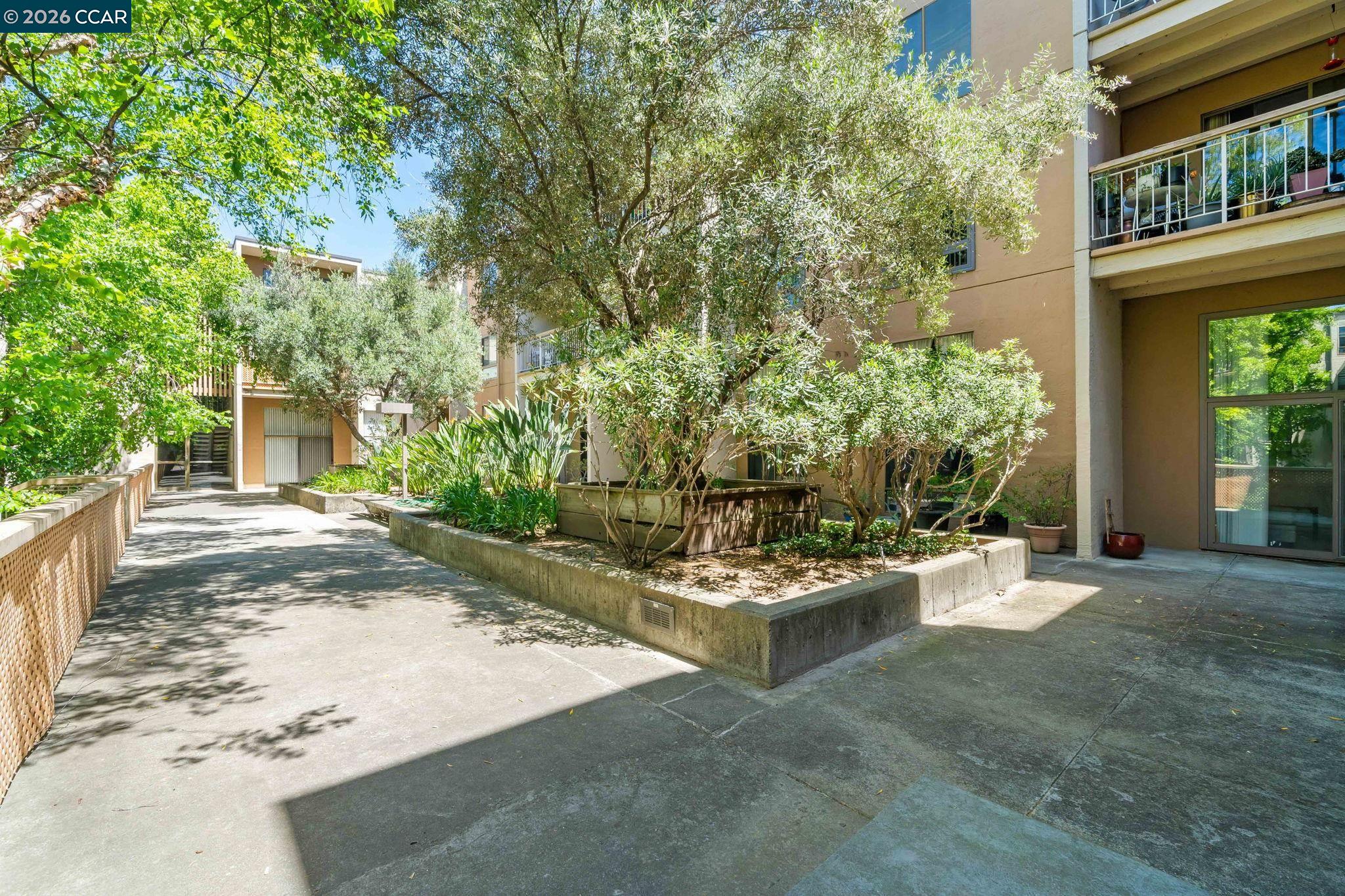 460 N Civic Dr # 301