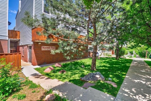 1111 Maxwell Avenue Unit: 212