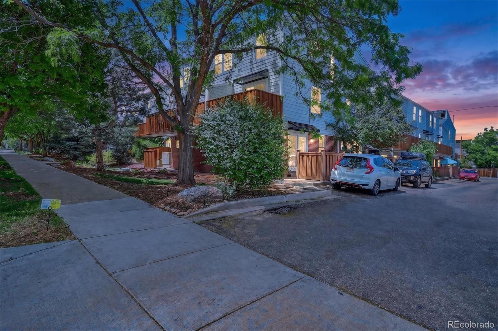 1111 Maxwell Avenue Unit: 212