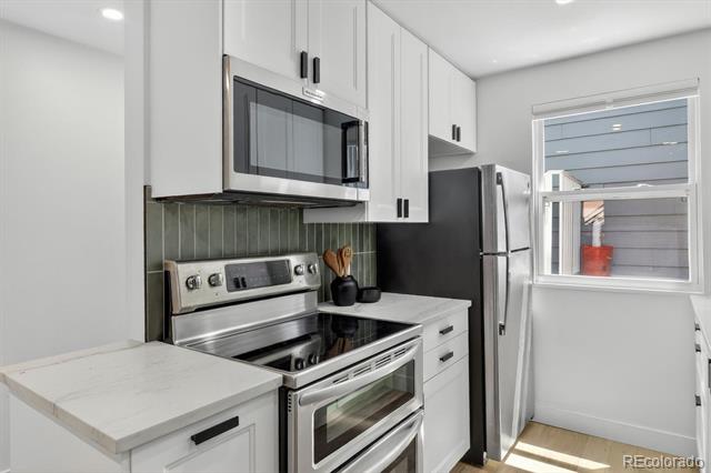 1111 Maxwell Avenue Unit: 212