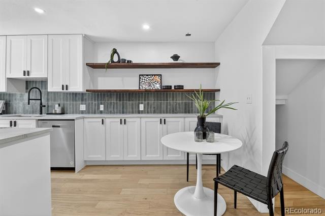 1111 Maxwell Avenue Unit: 212