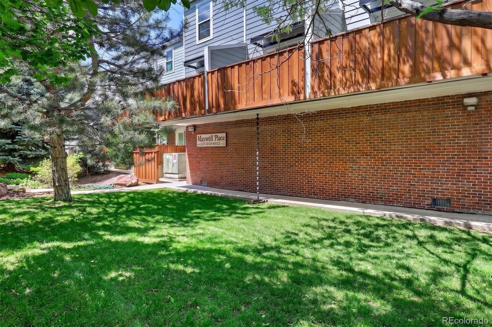 1111 Maxwell Avenue Unit: 212