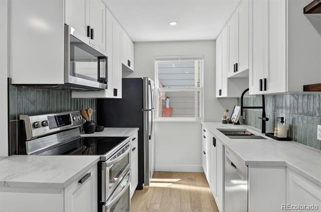 1111 Maxwell Avenue Unit: 212