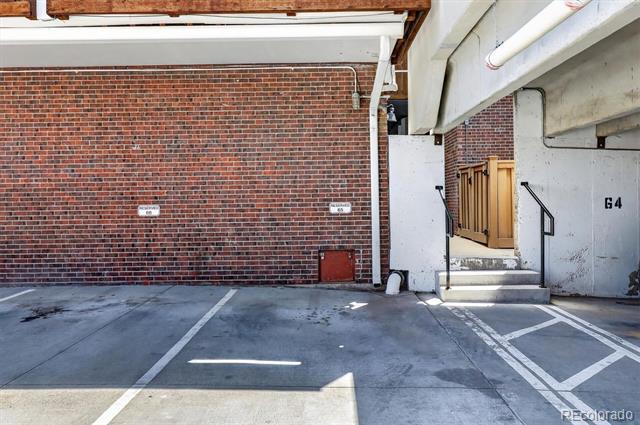 1111 Maxwell Avenue Unit: 212