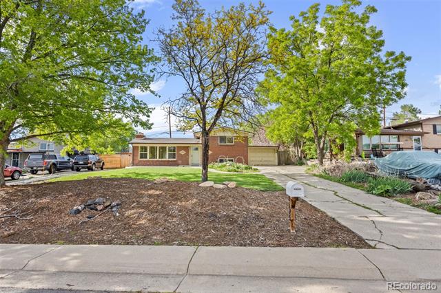 8525 W 64th Place