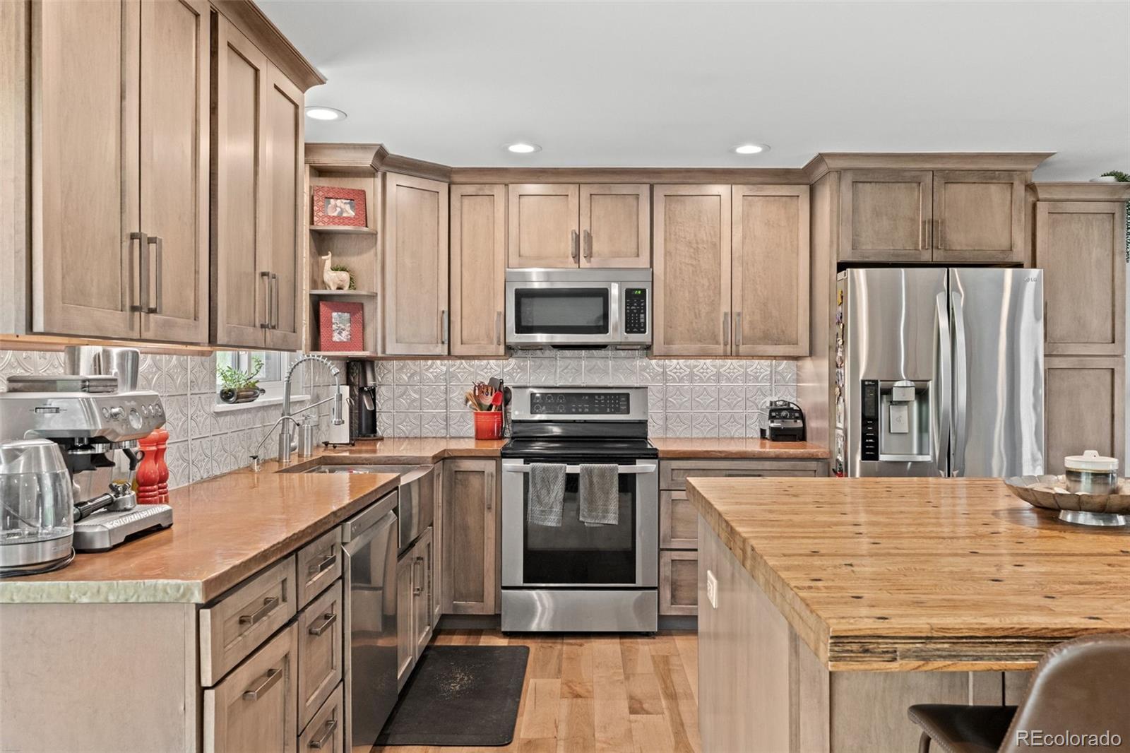 5553 Maggie Lane