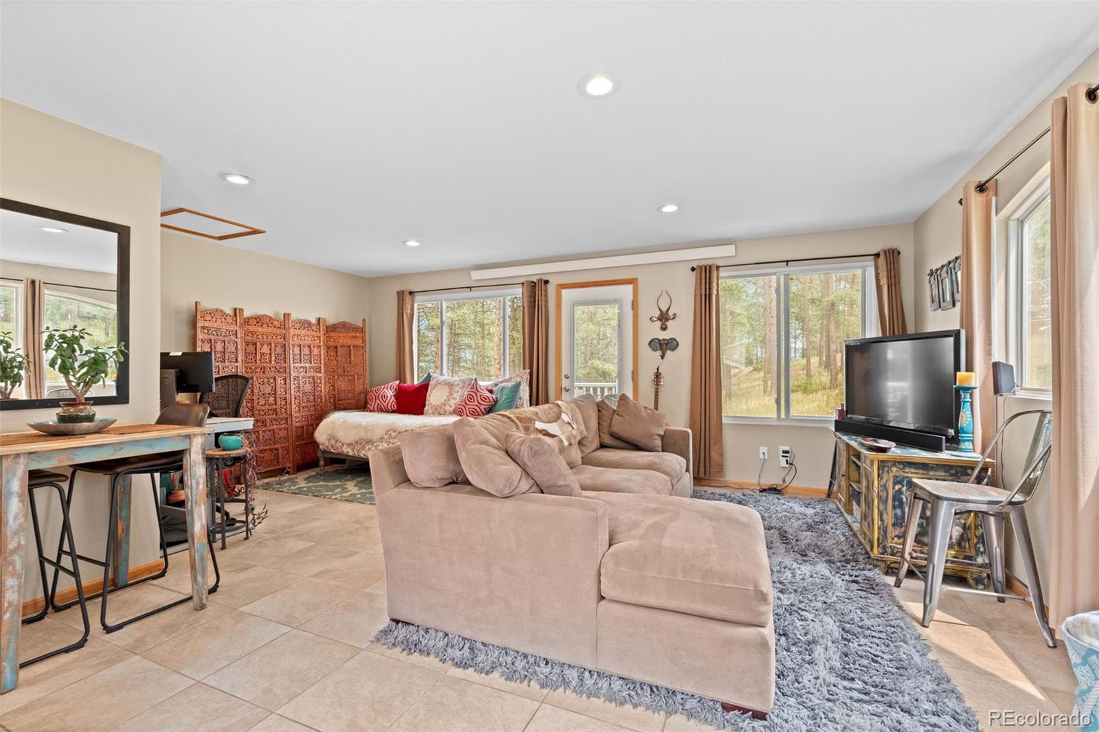 5553 Maggie Lane