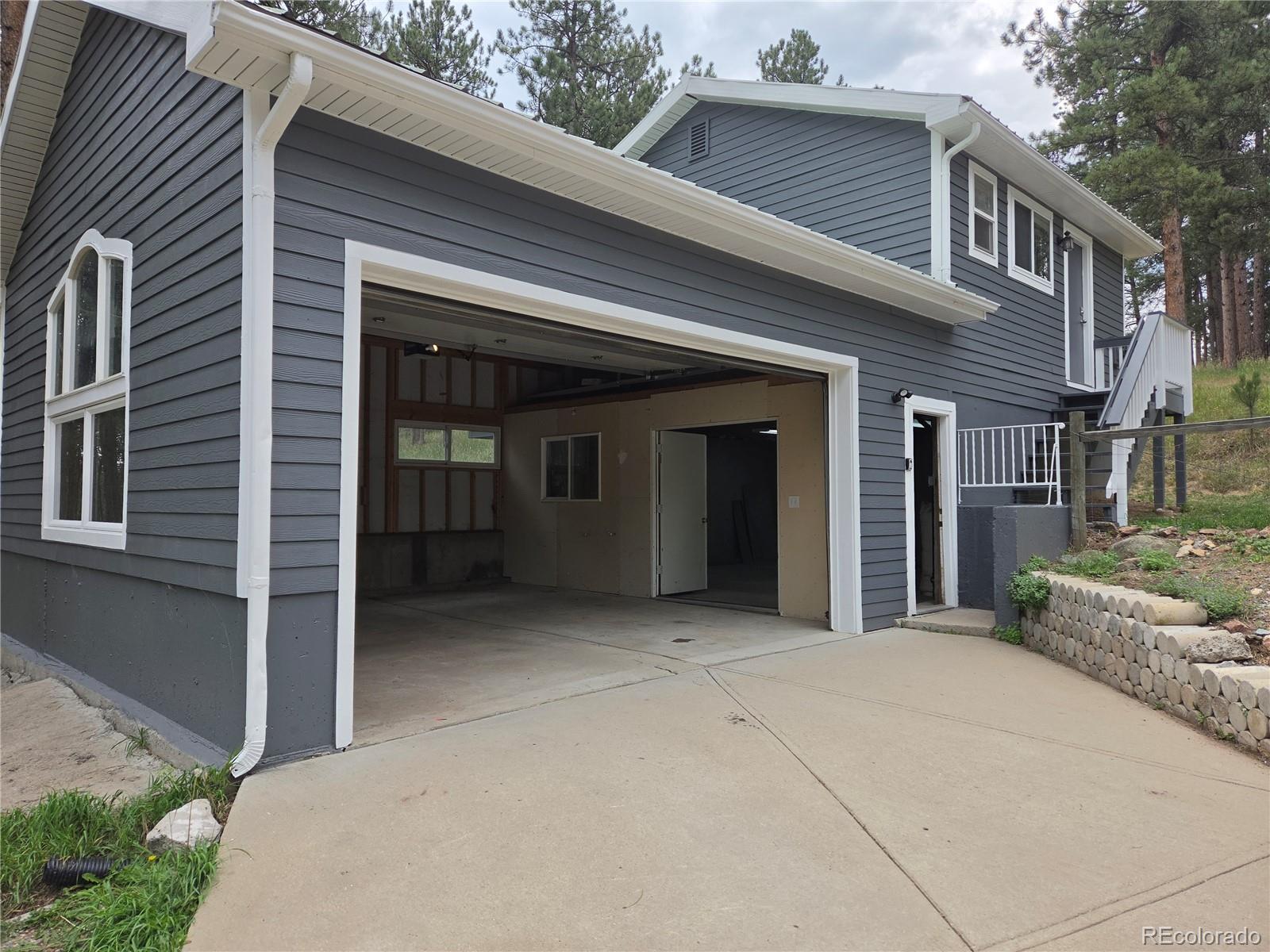 5553 Maggie Lane