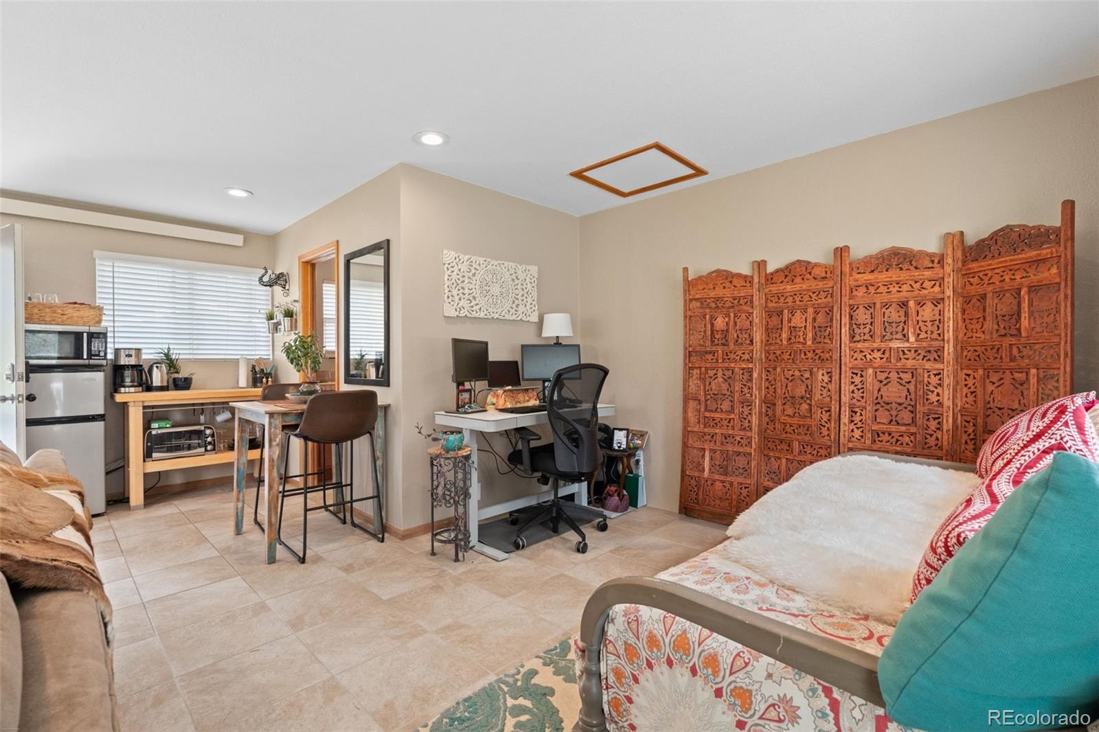 5553 Maggie Lane
