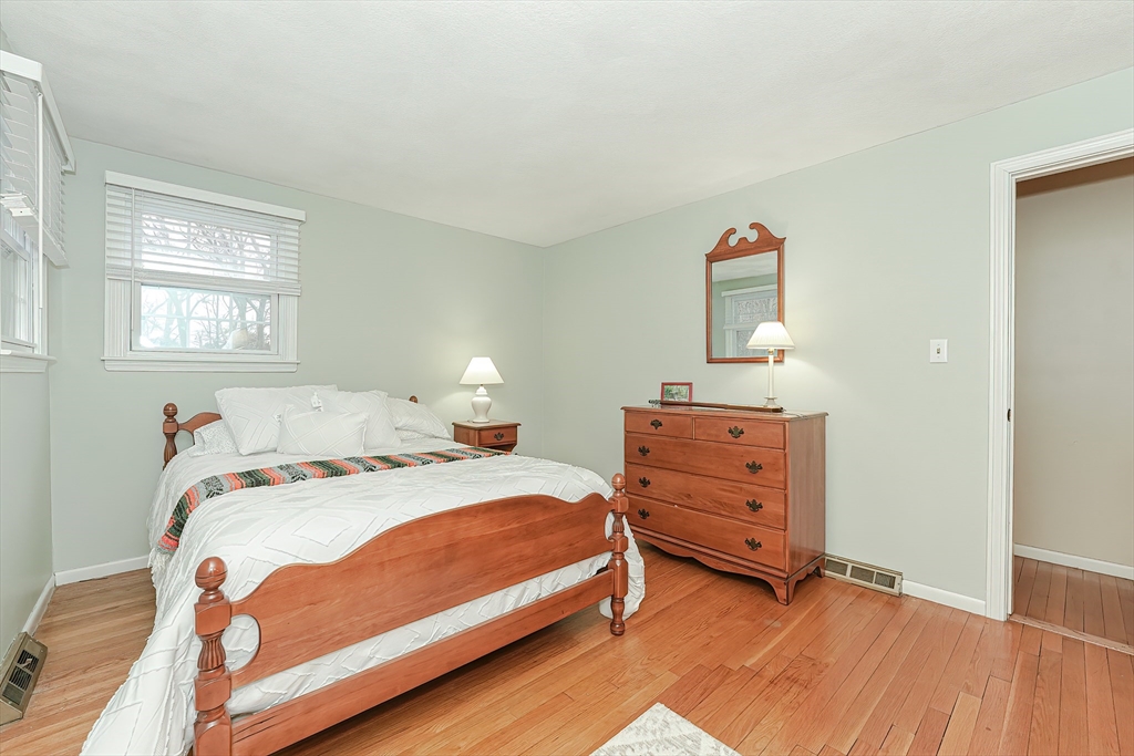 12 Gallagher Dr