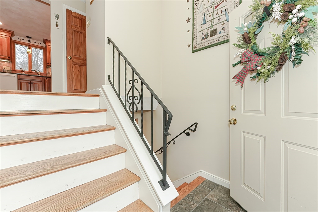 12 Gallagher Dr