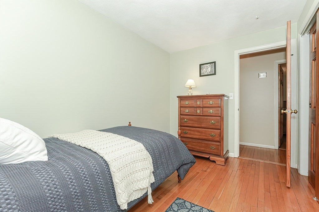 12 Gallagher Dr