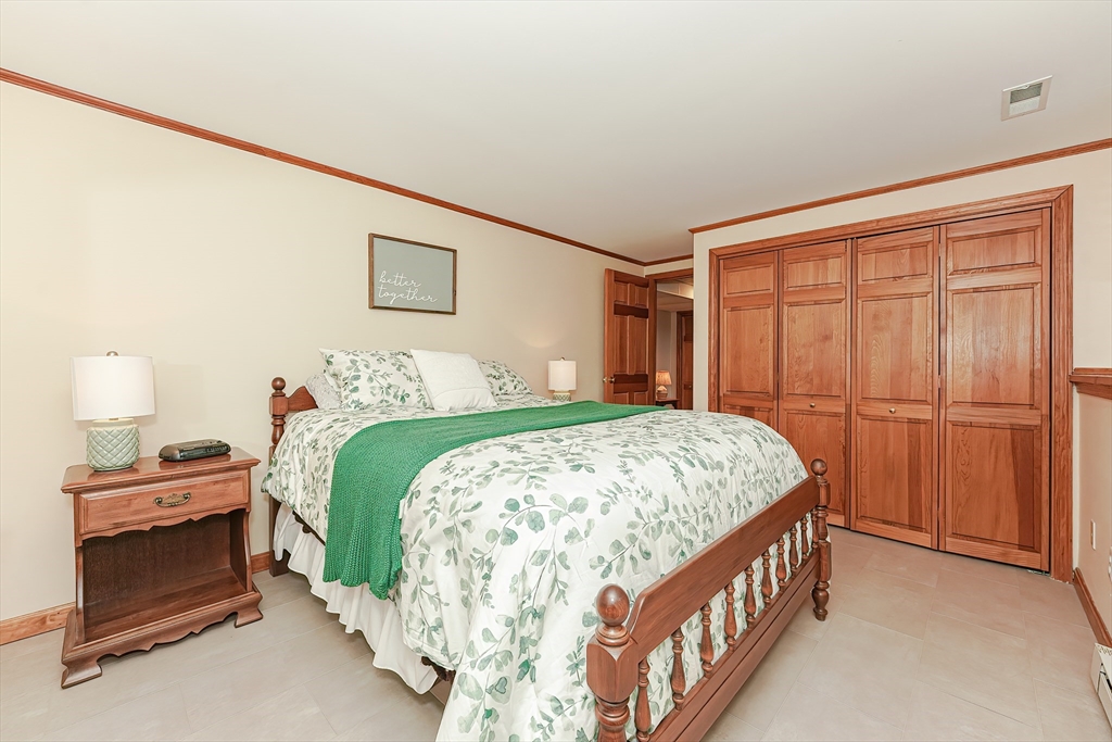 12 Gallagher Dr