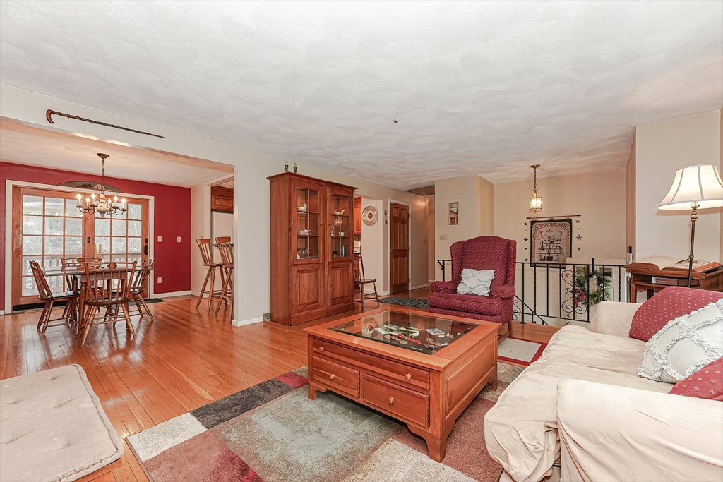 12 Gallagher Dr