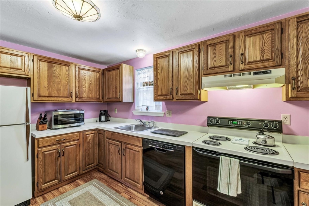 77 Saint Antons Way