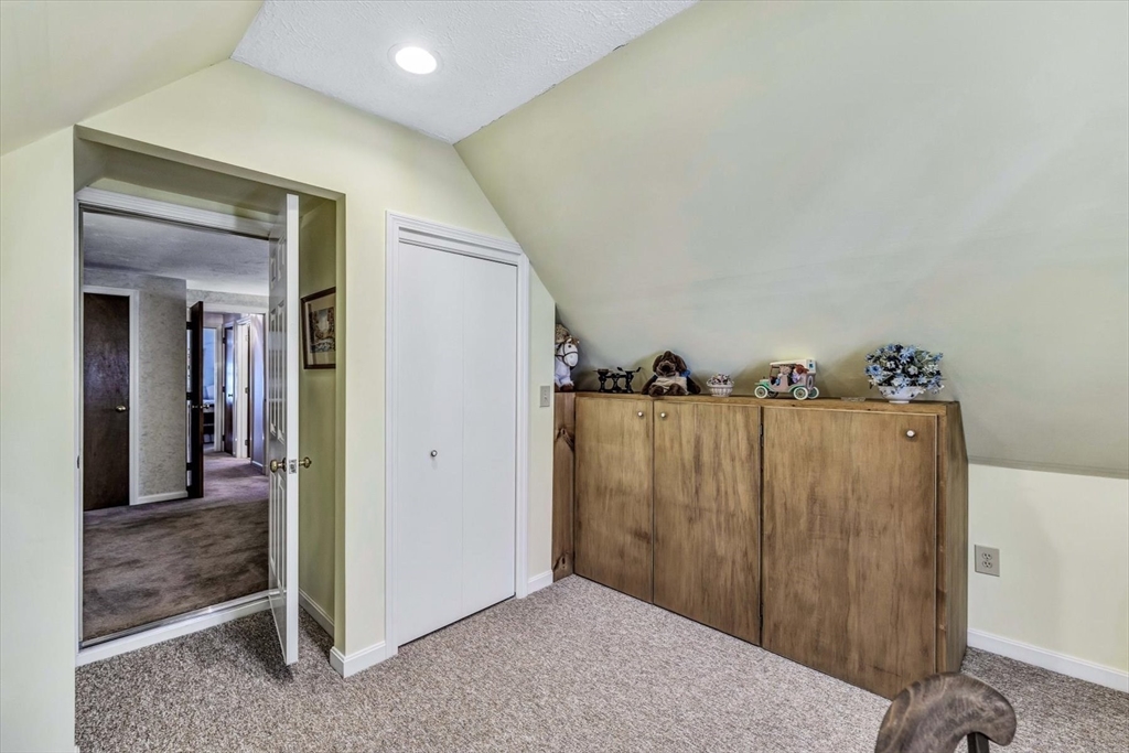 77 Saint Antons Way