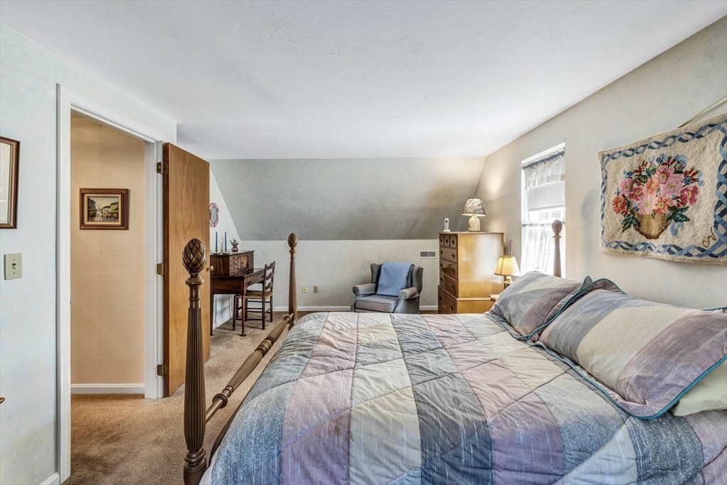 77 Saint Antons Way